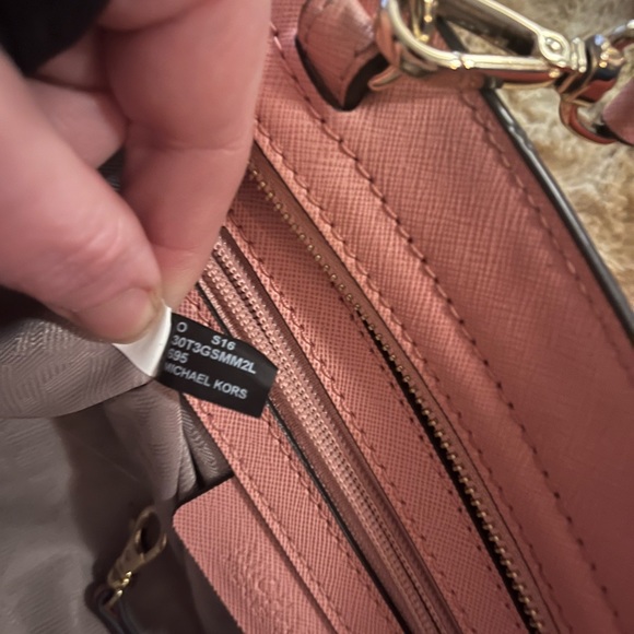 MICHAEL KORS LEATHER Selma crossbody pink - Picture 12 of 14